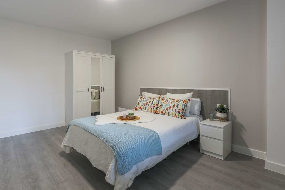 Private room in Madrid photo 4