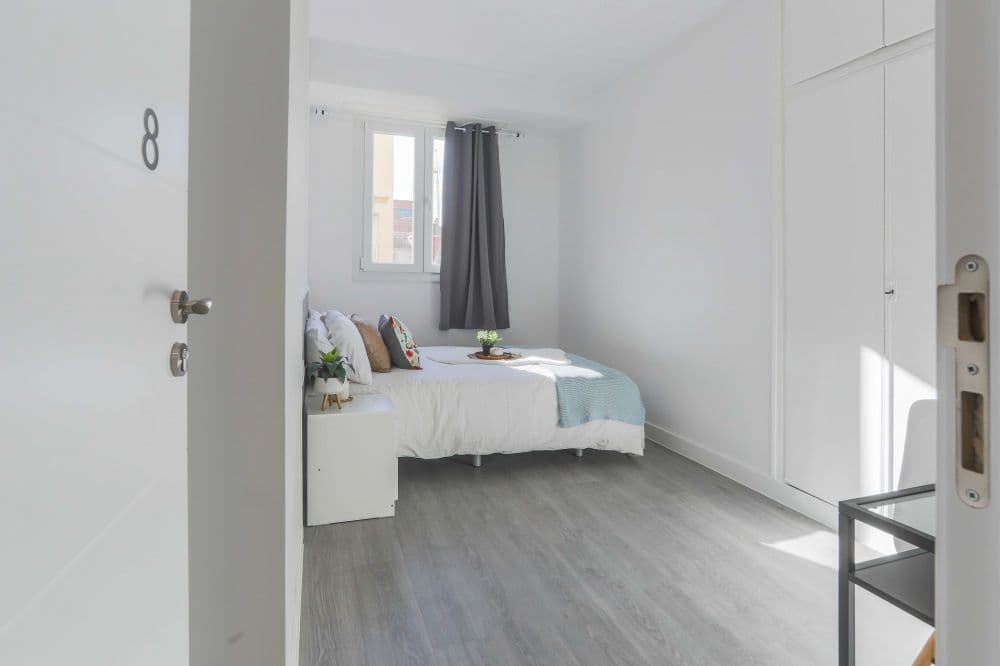 Private room in Madrid photo 2